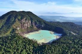 Gunung Patuha Jawa Barat, Misteri Kawah Putih yang Eksotis